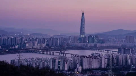 Time lapse from evening to night with a view of Seoul Olympic Bridge Vidéo 145890240