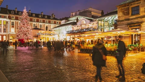 Time lapse in evening times, Covent Garden christmas tree lights decoration Stock Footage 153769935
