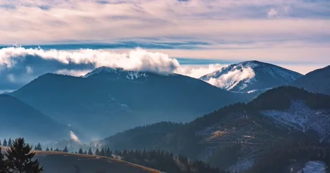 Time lapse fast Clouds motion in Carpathian mountains nature in sunny spring day 스톡 동영상 167938134