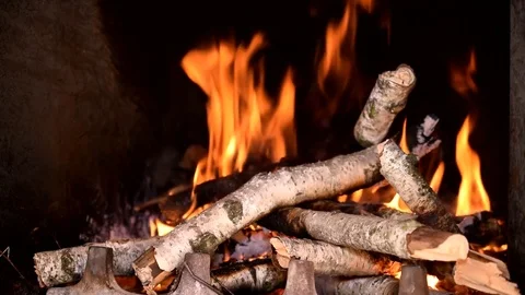 Time lapse of fire burning in fireplace Video stock 76194968