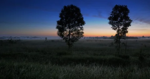 Time lapse of fog on a field Stock Footage 101740882