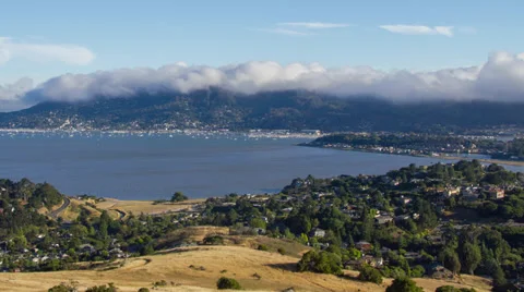 Time Lapse of Fog rolling over Sausalito and the Marin Headlands 스톡 동영상 39818641