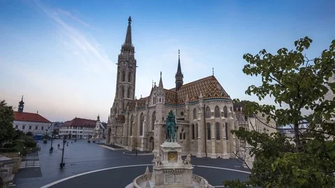 Time lapse footage about the beautiful Matthias Church and Fisherman's Bastion Stock Footage 80571622