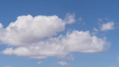Time-Lapse Footage of Cumulus Clouds 스톡 동영상 333063152