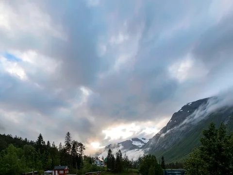 Time lapse footage of dramatic landscape. Vídeo Stock 81397337