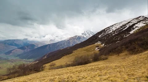 Time Lapse. Formation of the rain clouds to pass Arhonskom. Video stock 50160492