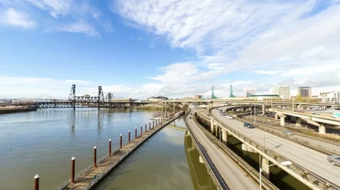 Time lapse of freeway traffic in downtown Portland Oregon along Willamette River Stock Footage 61279293