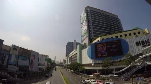 Time lapse at front of MBK shopping mall with traffic road at the morning Stockbeeldmateriaal 82335533