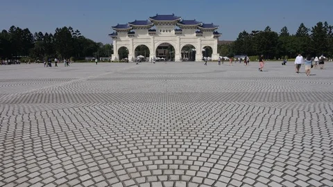 Time lapse. Gate To The Monument Chiang Kai Shek Memorial Hall In Taipei Stock Footage 121696393