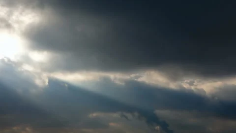 A time lapse of the gray clouds running across sky Stock Footage 101528125