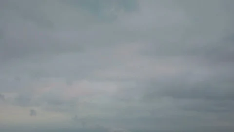 A time lapse of the gray clouds running across sky 스톡 동영상 101895181