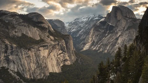 Time lapse of Half Dome in Yosemite Valley at sunrise Stock Footage 99268511