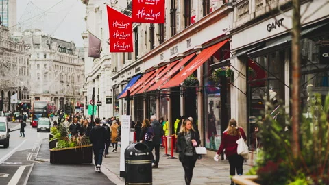 Time lapse Hamleys toy store Day time in Regent's Street in London Stock Footage 153769915