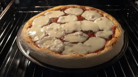 Time Lapse of a hand made pizza Vidéo 275587365