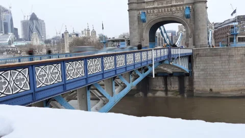 Time lapse. Handrails of the Tower bridge covered with snow. Stock Footage 98809277