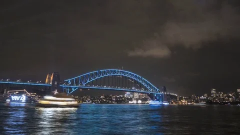 Time Lapse of Harbour Bridge at Night with Vivid Festival Light Show in Sydney 動画素材 76788152