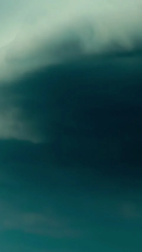 Time-Lapse of Heavy Storm Clouds Passing Across the Sky 库存影片 317243585