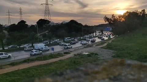 Time lapse of a highway seen from a building Vidéo 129688103