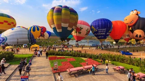Time Lapse Hot Air Balloons Singha Park International Balloon Fiesta 2017 Stock Footage 76470650