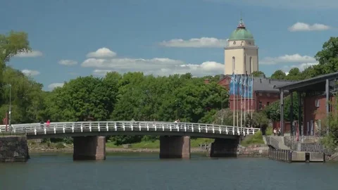 Time lapse of a hot summer day at a bridge in Suomenlinna Video stock 69140708