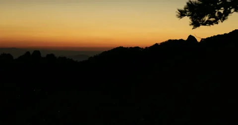 Time lapse of Huangshan clouds after snow 库存影片 125313551