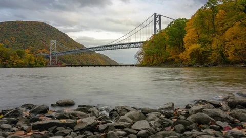 Time lapse Hudson River, Hudson Valley, Bear Mountain Bridge. Video stock 70821332