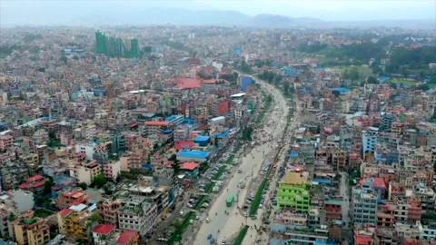 Time-lapse / Hyper-lapse of Traffic in Kathmandu, Nepal from a Drone Vídeo Stock 134581509