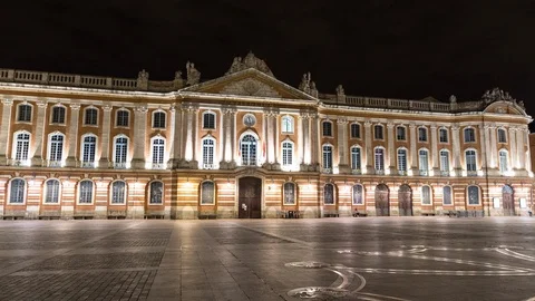 Time lapse hyperlapse of the historic capitole in Toulouse, France Stock Footage 96011133