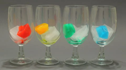 Time Lapse of Ice Cubes Melting 스톡 동영상 64800496