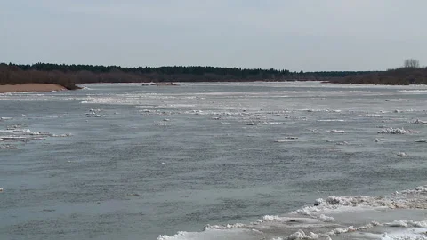 Time lapse of ice flow on the river Vyatka from the bottom of the embankment Stock-Footage 88676536