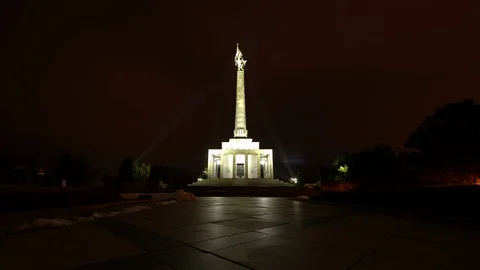 Time-lapse of illuminated Slavin war memorial at night Stock Footage 116596877