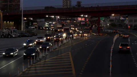 Time-lapse of incoming &amp; outgoing traffic 動画素材 164664943