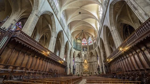 Time lapse inside roman cathedral in bordeaux, France Stock Footage 95925204