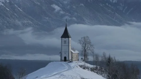 Time lapse of inversion clouds moving in basin, Slovenia Stock Footage 145593698
