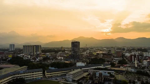 Time Lapse Of Ipoh Town During Beautiful Sunset. Stock Footage 109490568