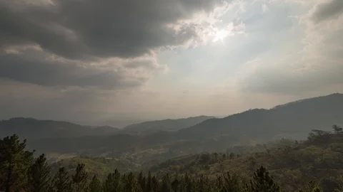 Time-lapse of the knuckle mountains in Kandy Sri Lanka 4K Stock-Footage 106681606