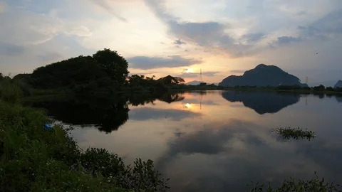 Time lapse of lake during sunset in Ipoh, Perak Video stock 97102447