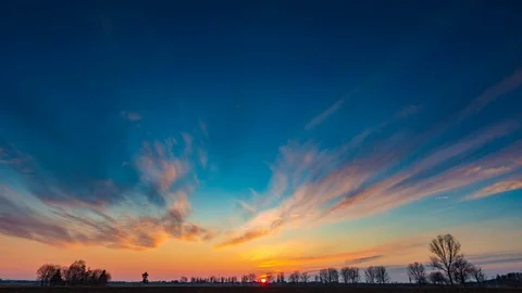 Time lapse landscape of after sunset colorful sky over field 動画素材 88520439