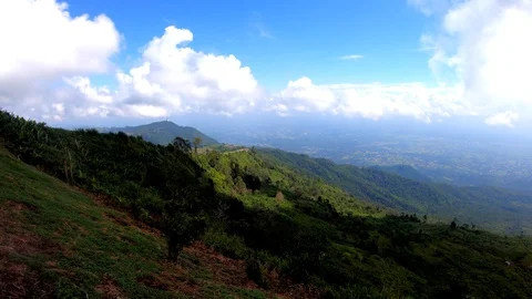 Time lapse landscape over mountain Video stock 129590888