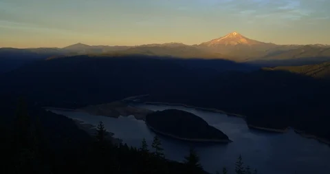 Time-lapse of a late summer sunset on Mt. Jeffersn, Oregon Cascades Stock Footage 86168802