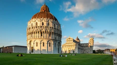 Time lapse Leaning tower of Pisa, Piazza dei Miracoli Stock Footage 136223660