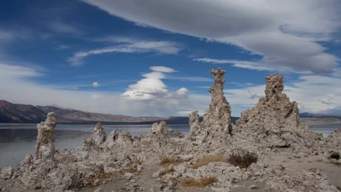Time lapse of lenticular clouds over ancient tufa towers in Mono Lake Stock Footage 119352487