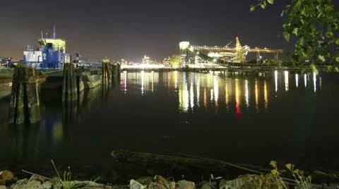 Time Lapse of Loading Sand into Trailer Boats with Downtown Vancouver Background Video stock 12499704