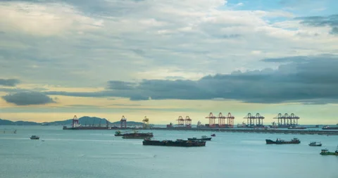 Time-lapse Logistic shipping quay boat Engineering crane depot at logistic Stockbeeldmateriaal 274469531