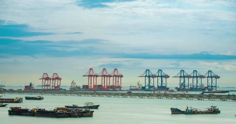Time-lapse Logistic shipping quay boat Engineering crane depot at logistic 動画素材 274470645