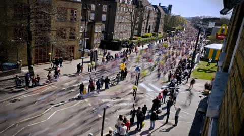 Time Lapse London Marathon 2013 in Surray Quays Vídeo Stock 22841253