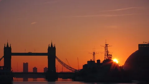 Time lapse. London. Sunrise near the Tower bridge. Stock Footage