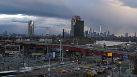 Time lapse looking South to NYC, Pulaski bridge in the forground Stock Footage 106456729