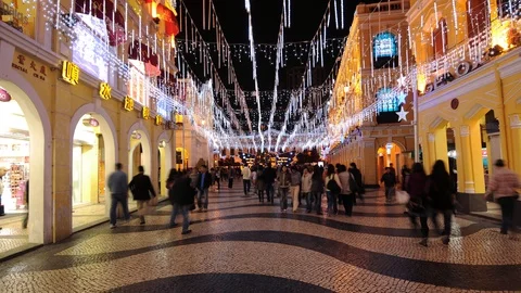 Time Lapse of Macau City Crowd of People Walking on Busy Shopping Street Night 스톡 동영상 91239622