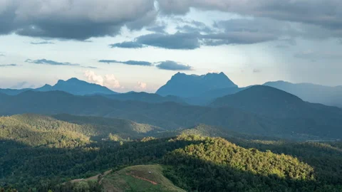 Time lapse majestic view of Doi Luang Chiang Dao in northern Thailand Stock Footage 227279733